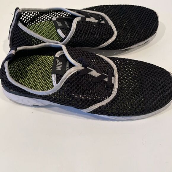 NEW Water Beach Pool Mesh Shoes Men's Size 9 - Picture 5 of 7